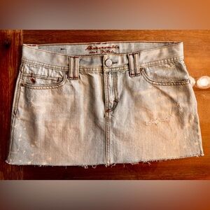 Women’s Abercrombie fitch vintage embellished like new denim mini skirt size 8